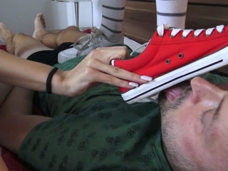 trample feet